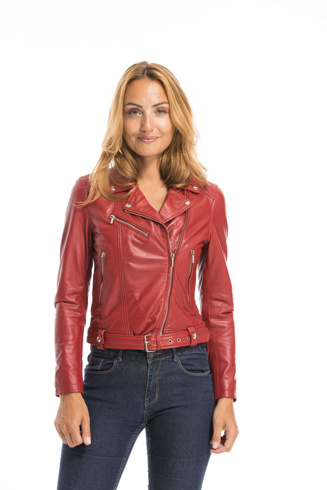 CG-23-FEMME-101123-ROUGE-23476 1