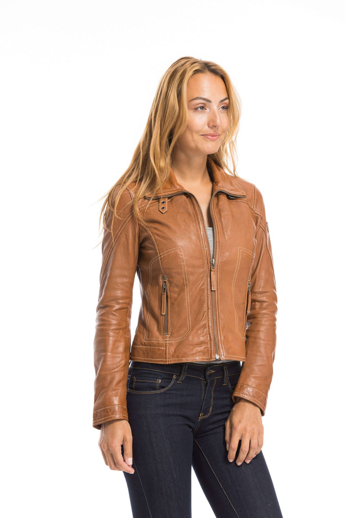 CG-23-FEMME-14577-COGNAC-22074