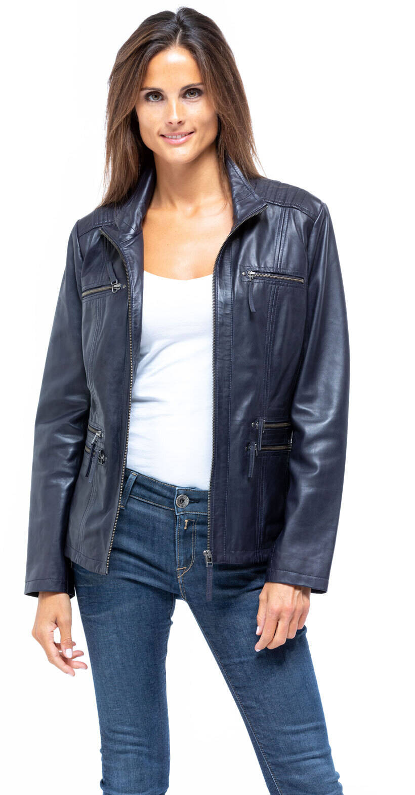 Veste cuir femme agneau bleu teija demi longueur sport grande taille mannequin (5)